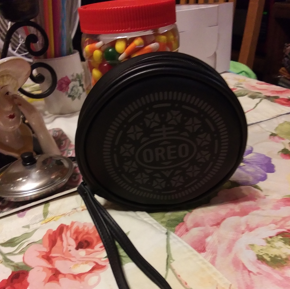 VINTAGE WRISTLET